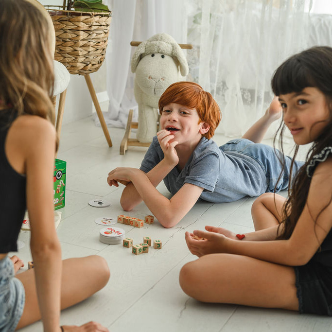 אותיות בקוביות – משחק לימוד אותיות מהנה